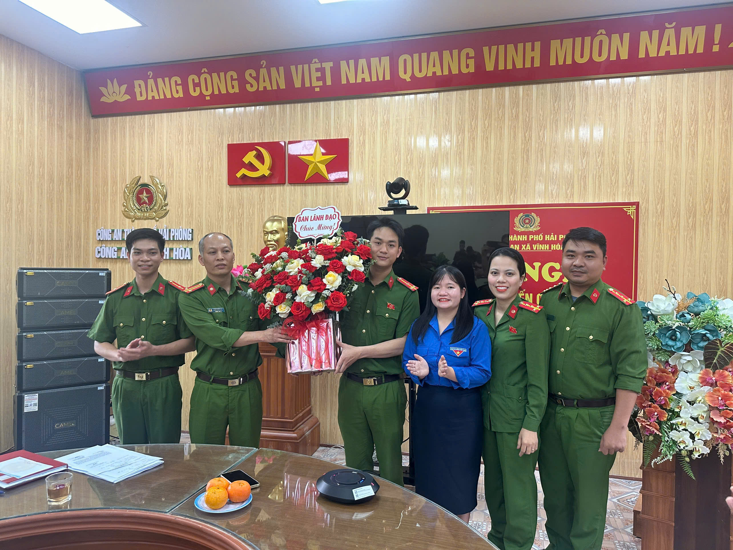 Tuổi trẻ Công an xã Vĩnh Hòa “Tự hào truyền thống - Tiếp bước tuổi trẻ Công an nhân dân”